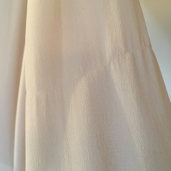 Vince 100% Silk Button-Up - Picture 8 of 8